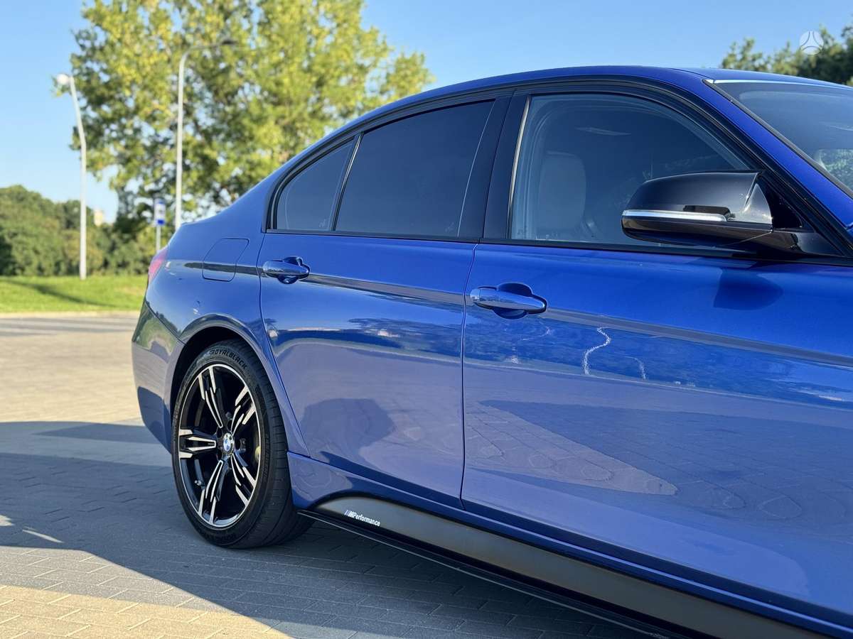 BMW 328, 2.0 l., Седан