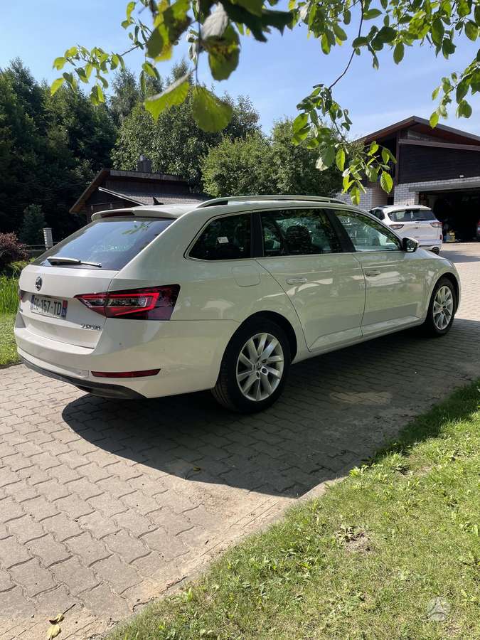 Skoda Superb, 1.8 l., Универсал