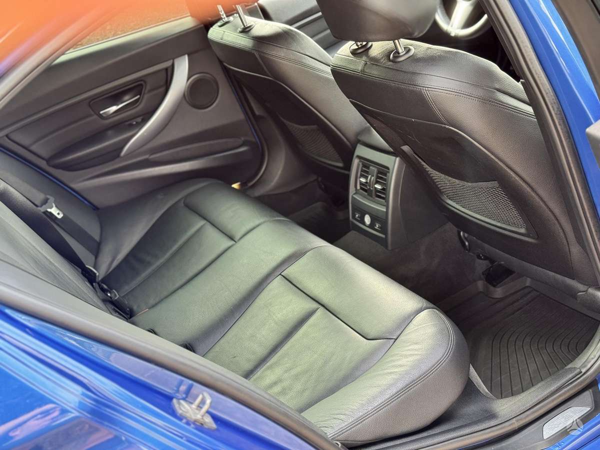 BMW 328, 2.0 l., Седан