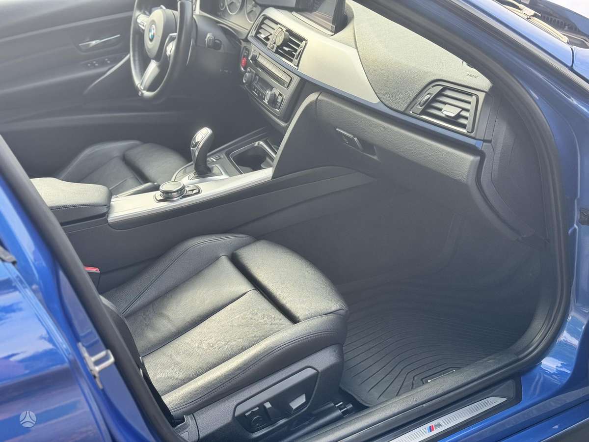 BMW 328, 2.0 l., Седан