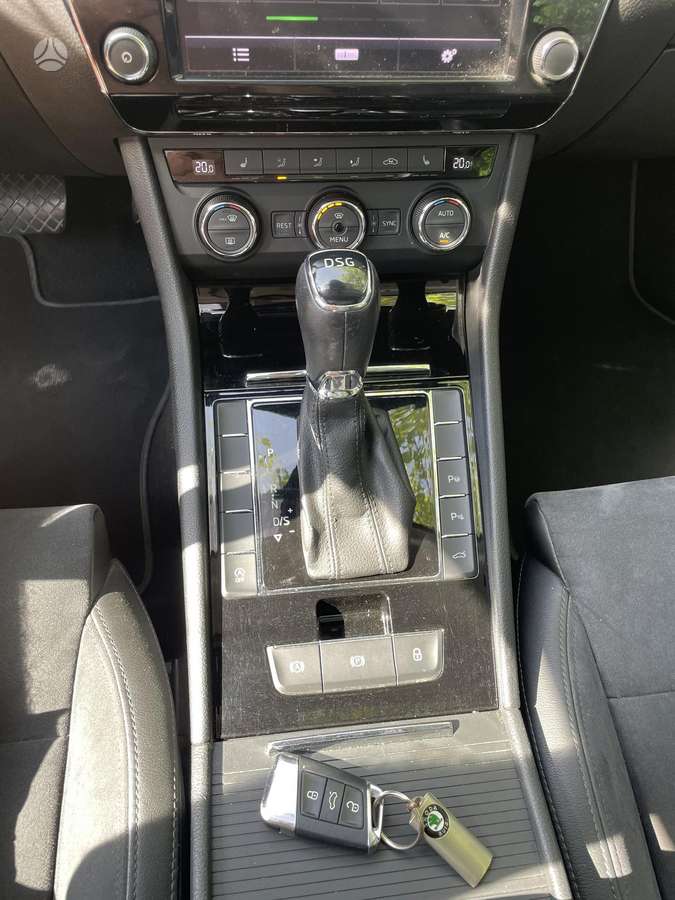 Skoda Superb, 1.8 l., Универсал