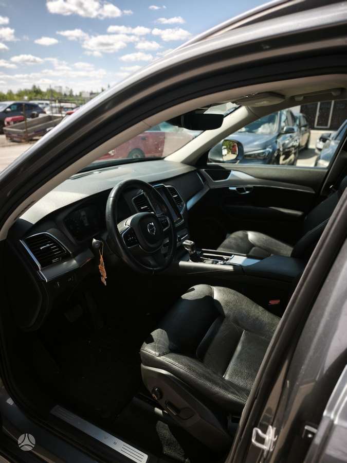 Volvo XC90 - 7