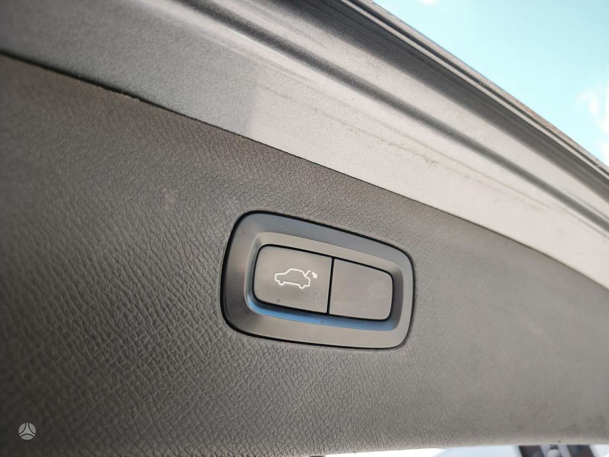 Volvo XC90 - 10