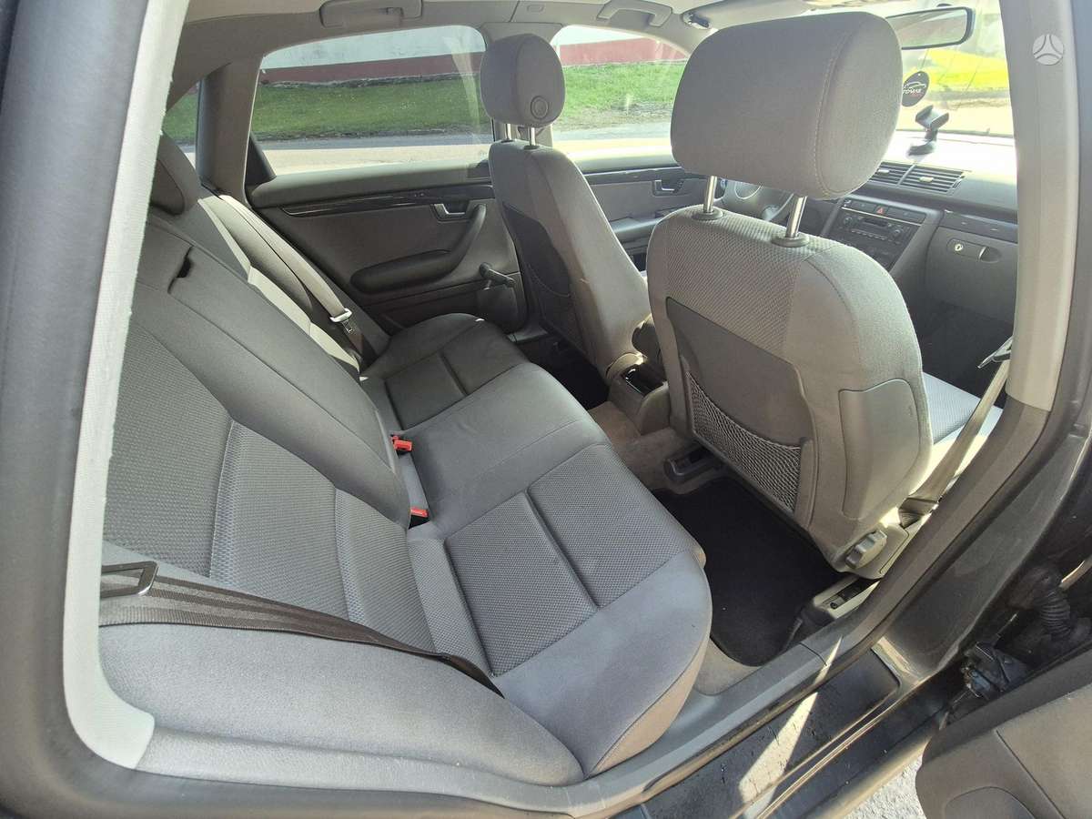 Audi A4, 2.0 l., Седан