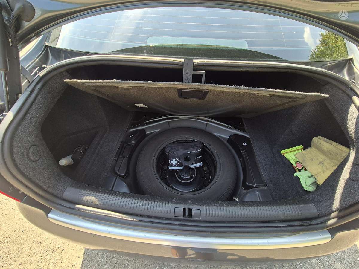 Audi A4, 2.0 l., Седан