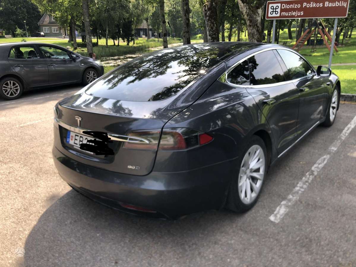 Tesla Model S, 90 kWh, off-road / crossover