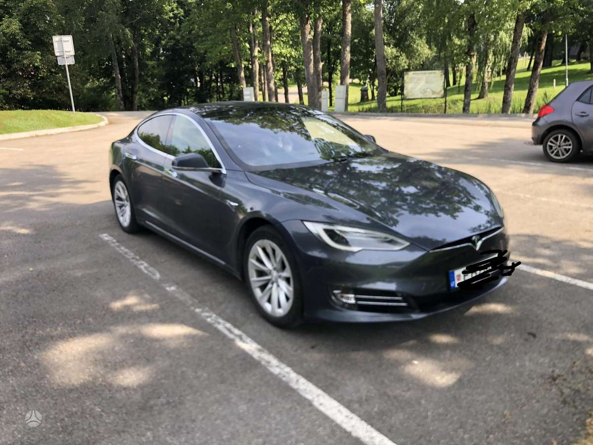 Tesla Model S, 90 kWh, off-road / crossover
