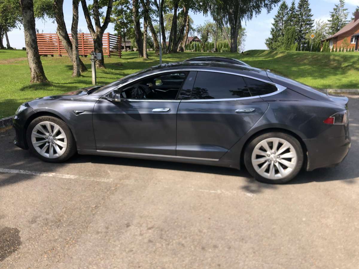 Tesla Model S, 90 kWh, off-road / crossover