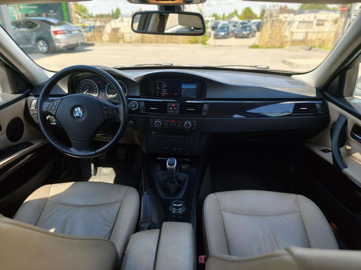 BMW 320, 2.0 l., wagon