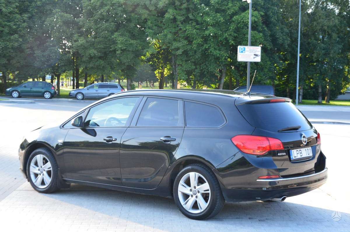 Opel Astra, 2.0 l., Универсал