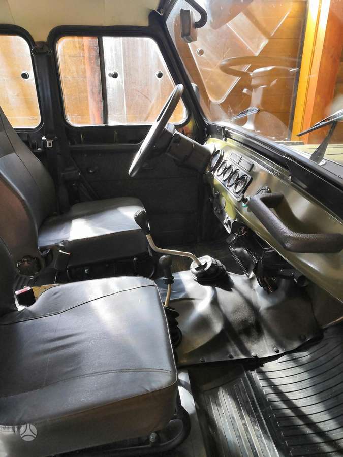 UAZ Hunter, 2.7 l., off-road / crossover