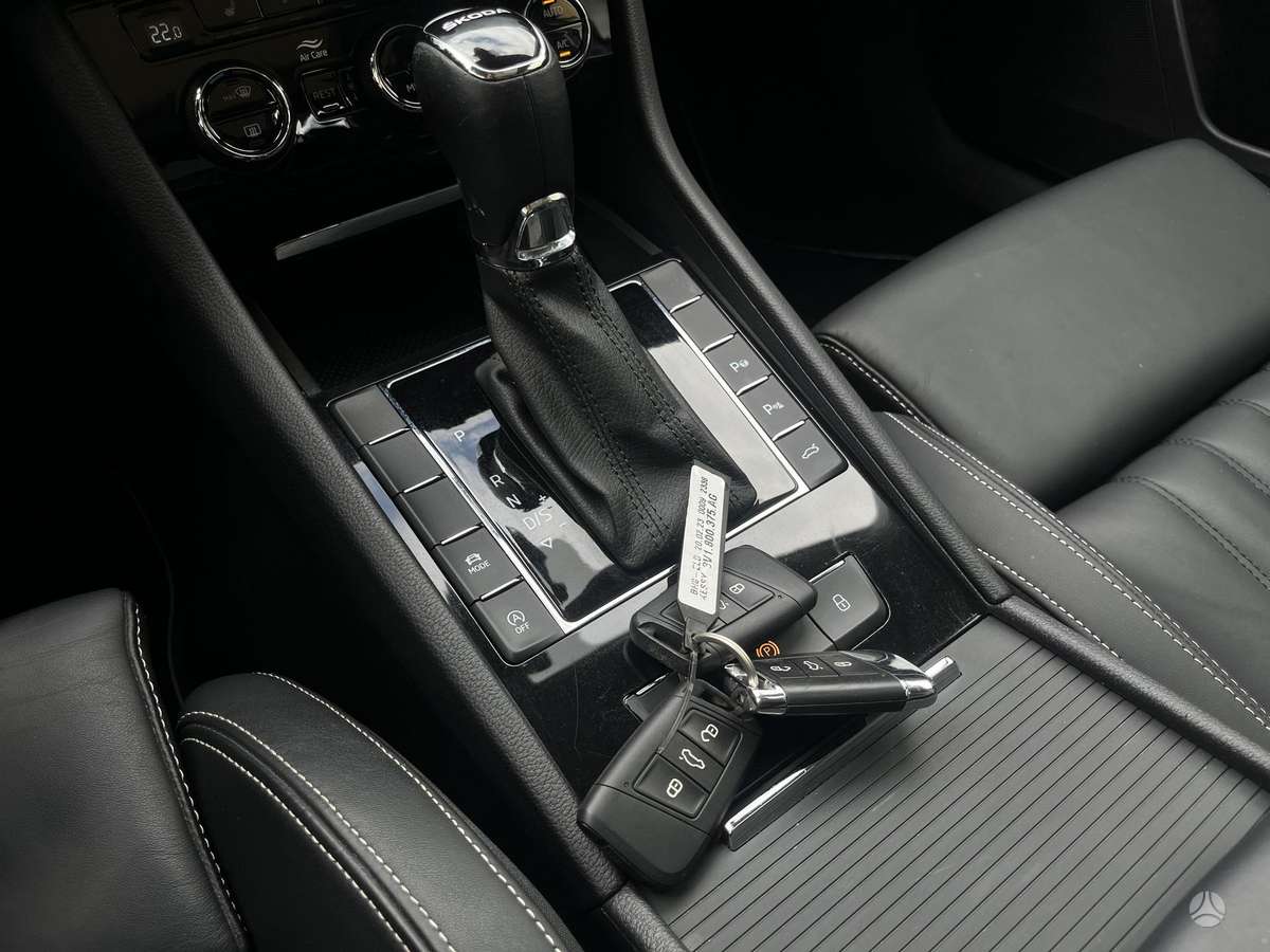 Skoda Superb, 2.0 l., Универсал