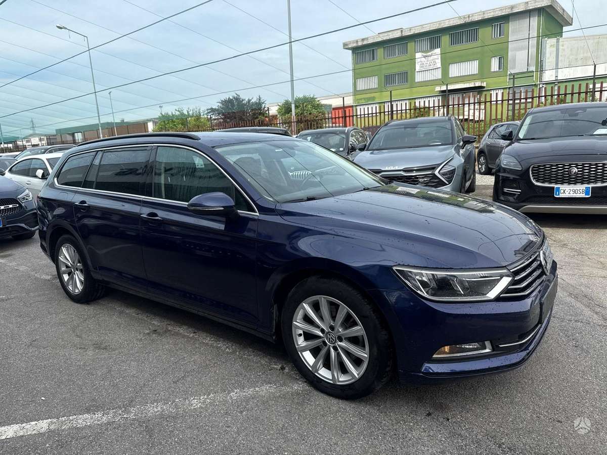 Volkswagen Passat - 3