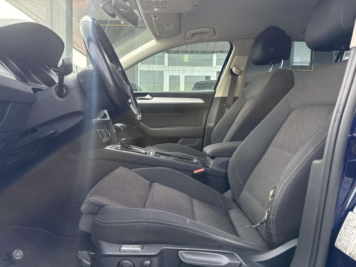 Volkswagen Passat - 8