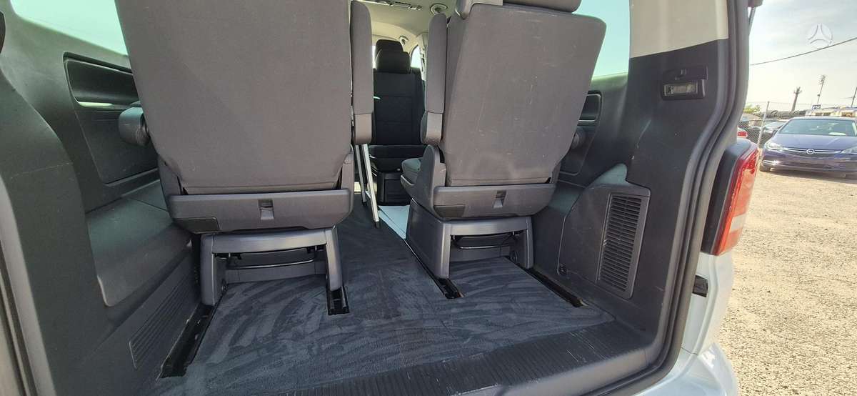 Volkswagen Multivan, 2.0 l., Минивэн