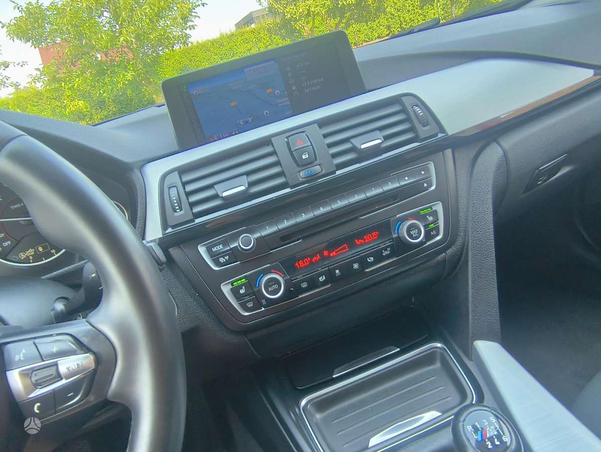 BMW 320, 2.0 l., wagon