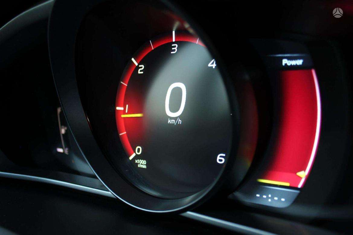 Volvo V40, 2.0 l., hatchback