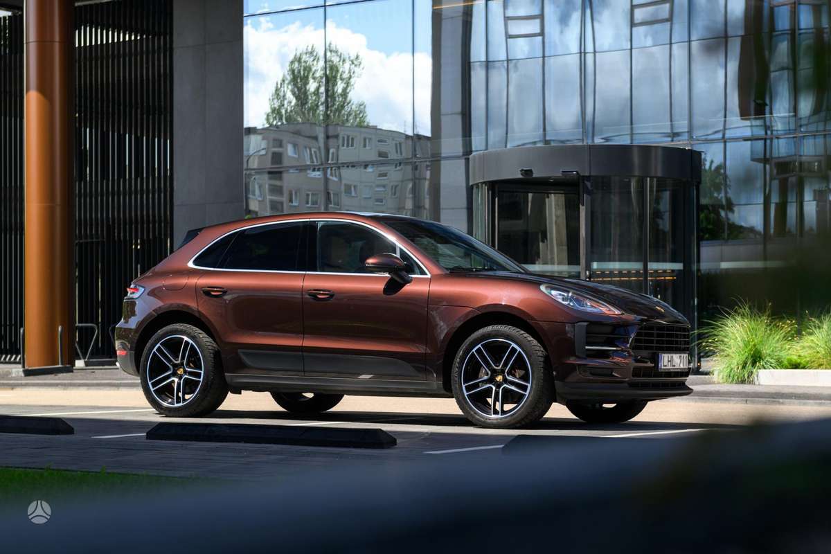 Porsche Macan - 1