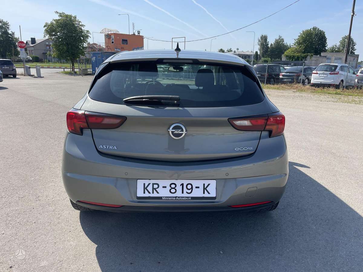 Opel Astra, 1.6 l., hatchback