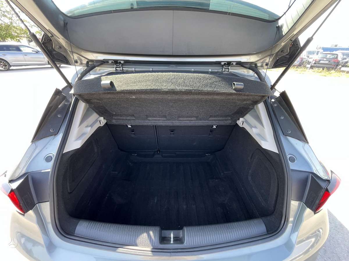 Opel Astra, 1.6 l., hatchback