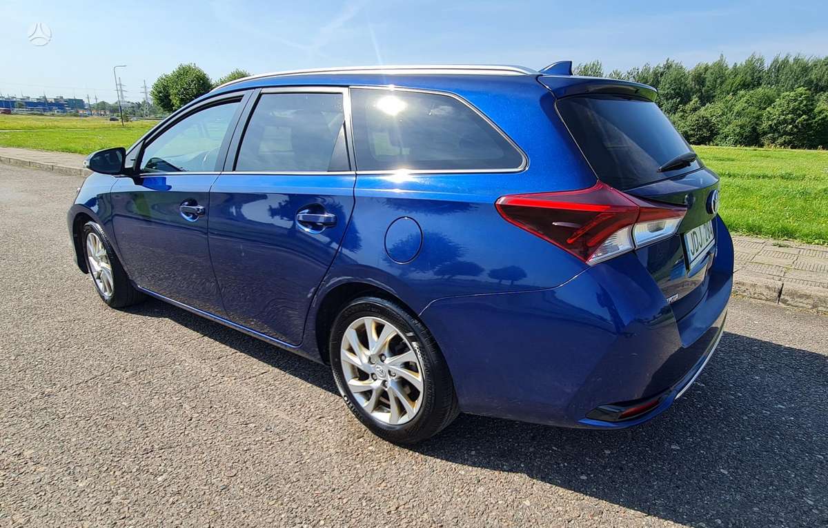 Toyota Auris - 4