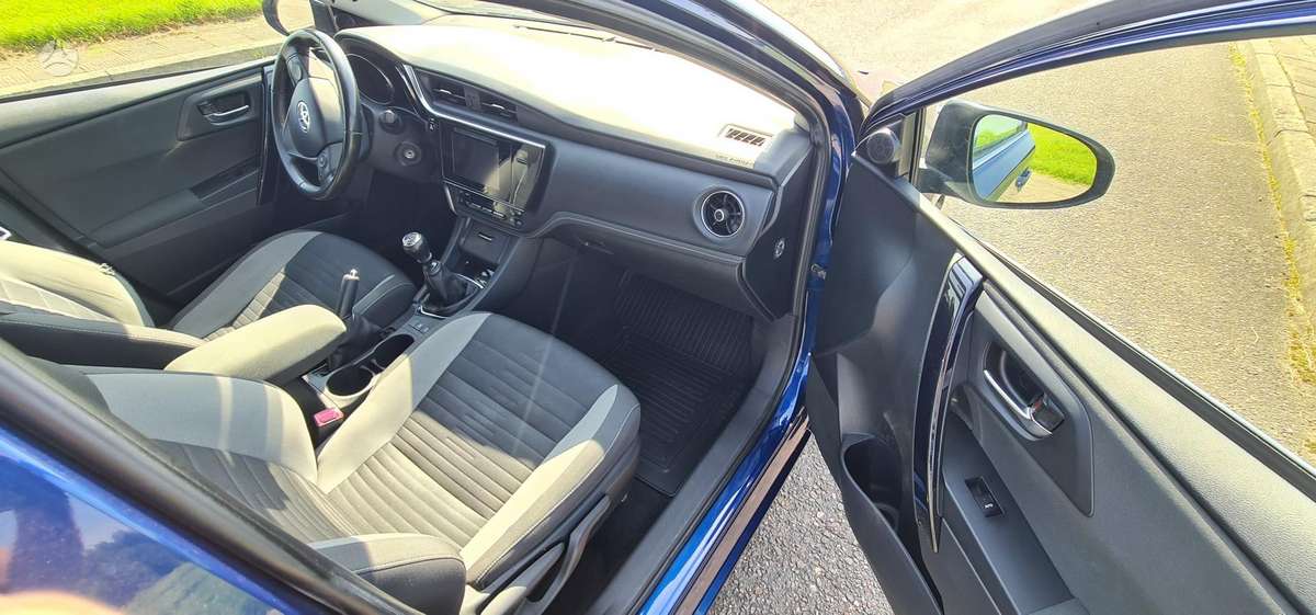 Toyota Auris - 9