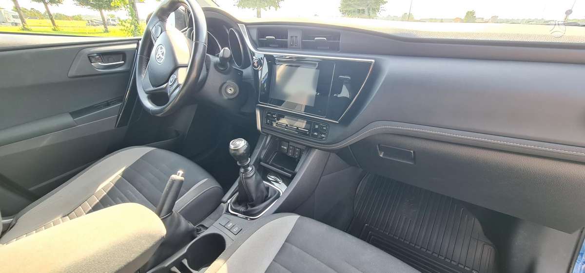 Toyota Auris - 8