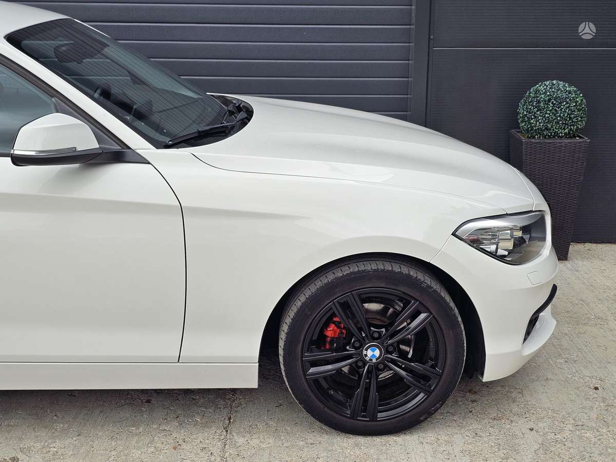 BMW 118, 2.0 l., Хэтчбек