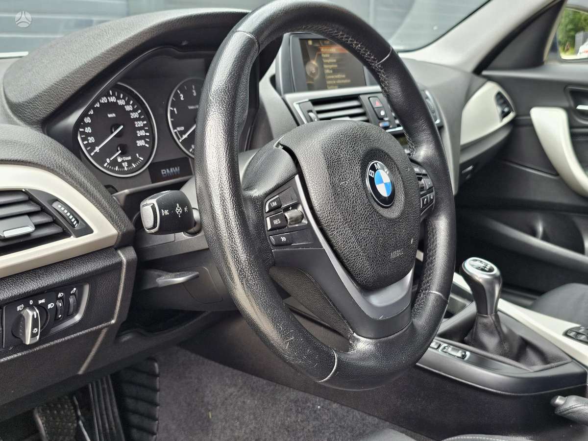 BMW 118, 2.0 l., Хэтчбек