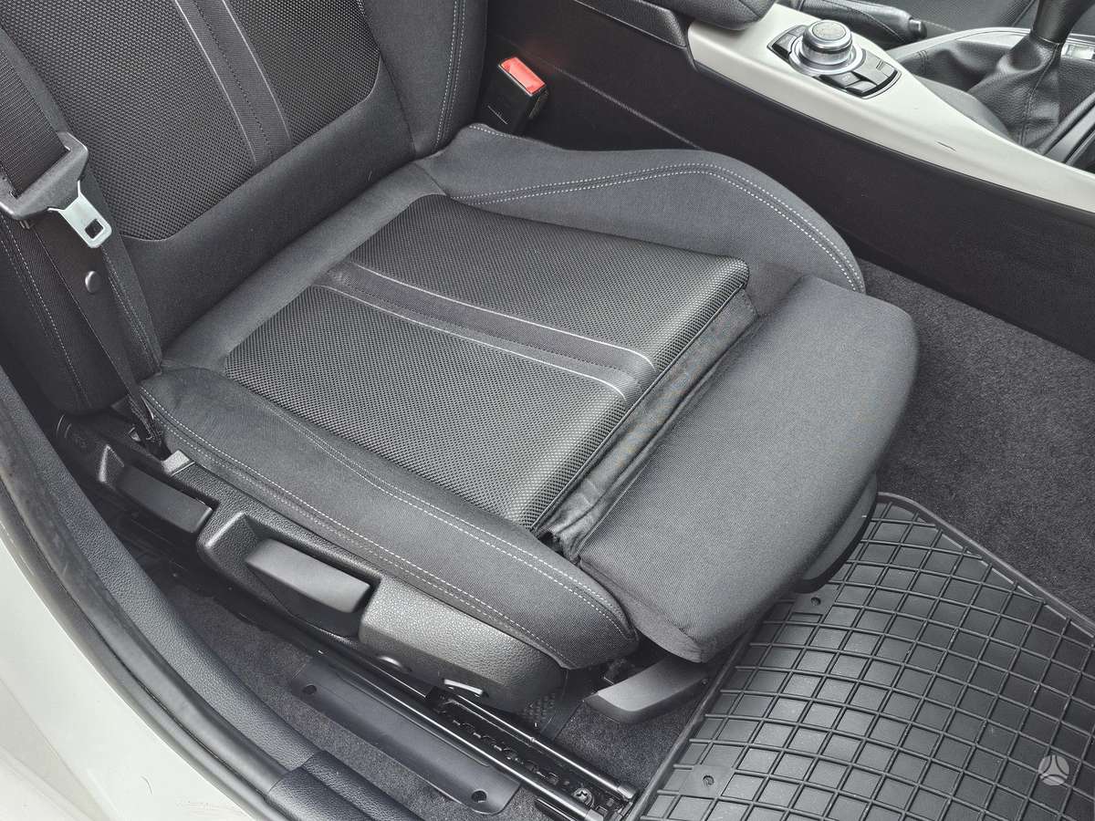 BMW 118, 2.0 l., Хэтчбек