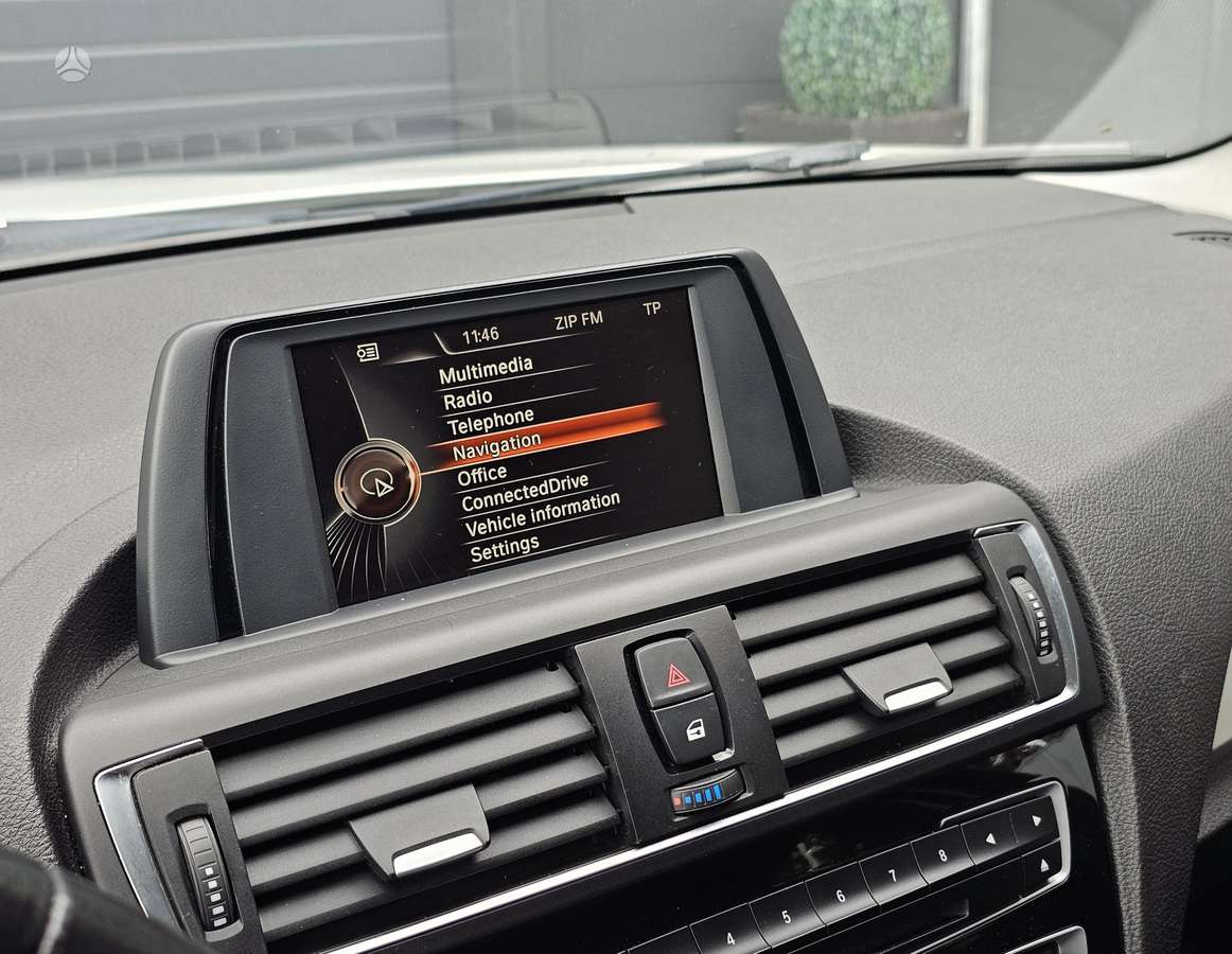 BMW 118, 2.0 l., Хэтчбек