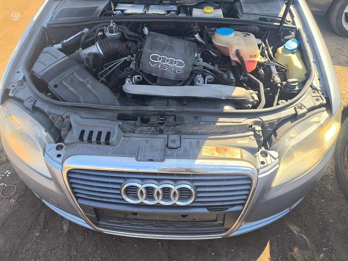 Audi A4 dalimis