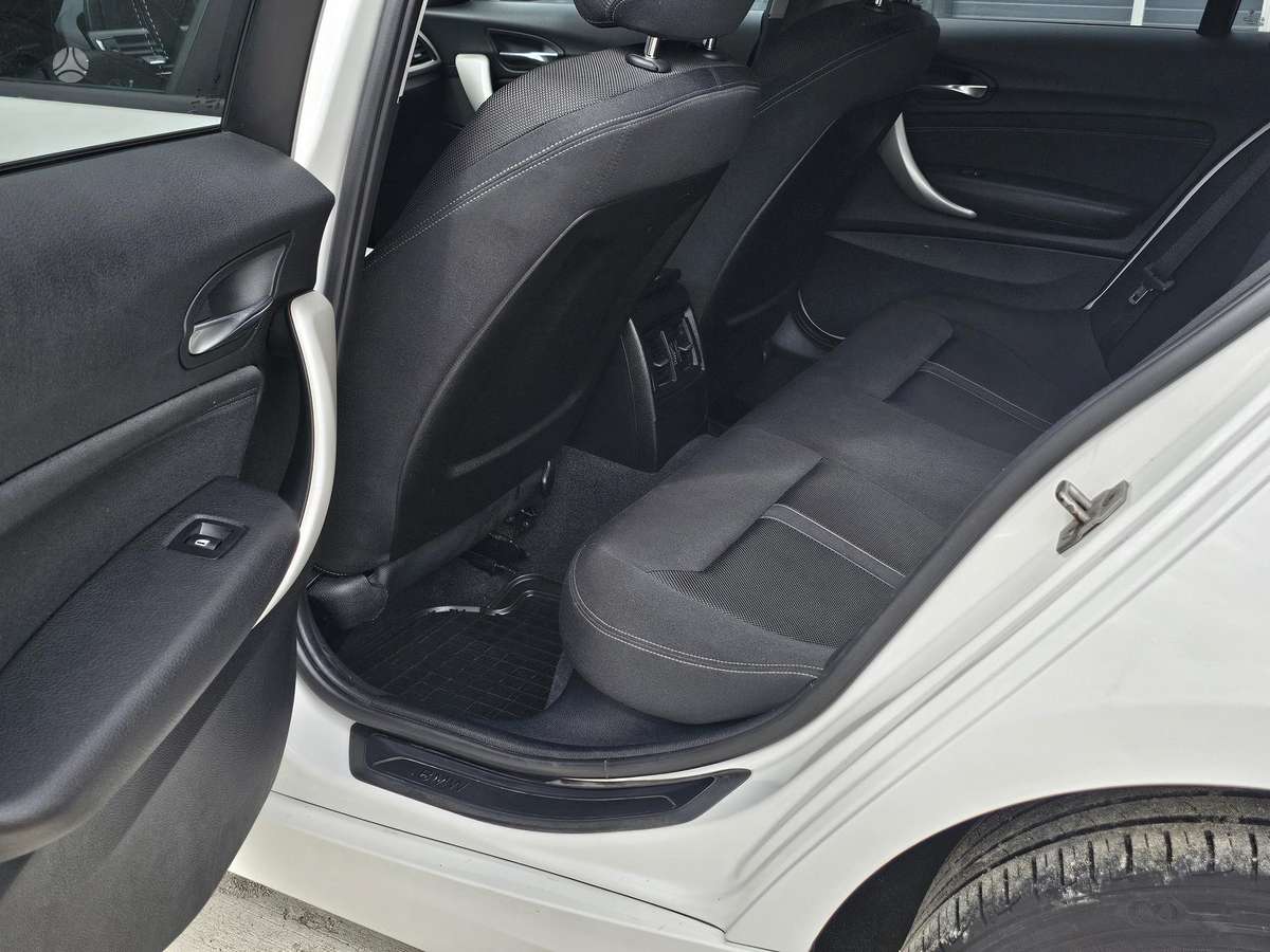 BMW 118, 2.0 l., Хэтчбек