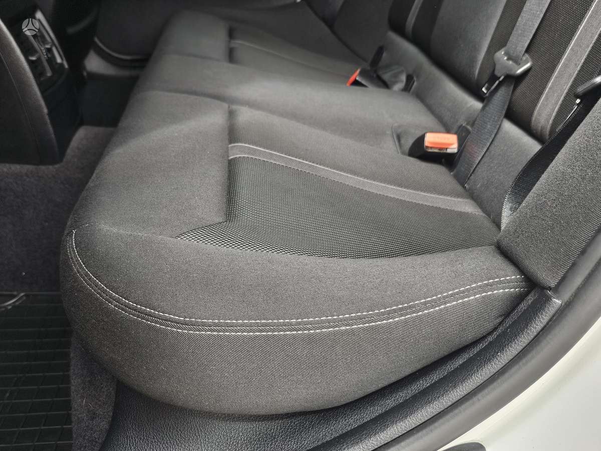 BMW 118, 2.0 l., Хэтчбек