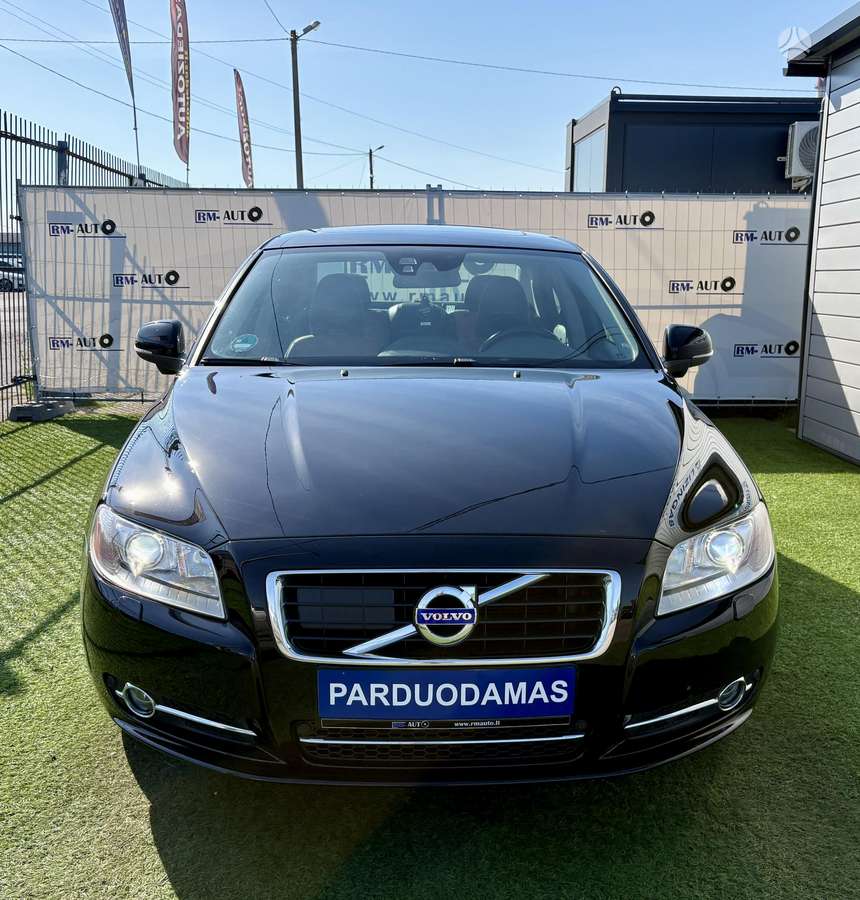 Volvo S80, 2.4 l., Седан