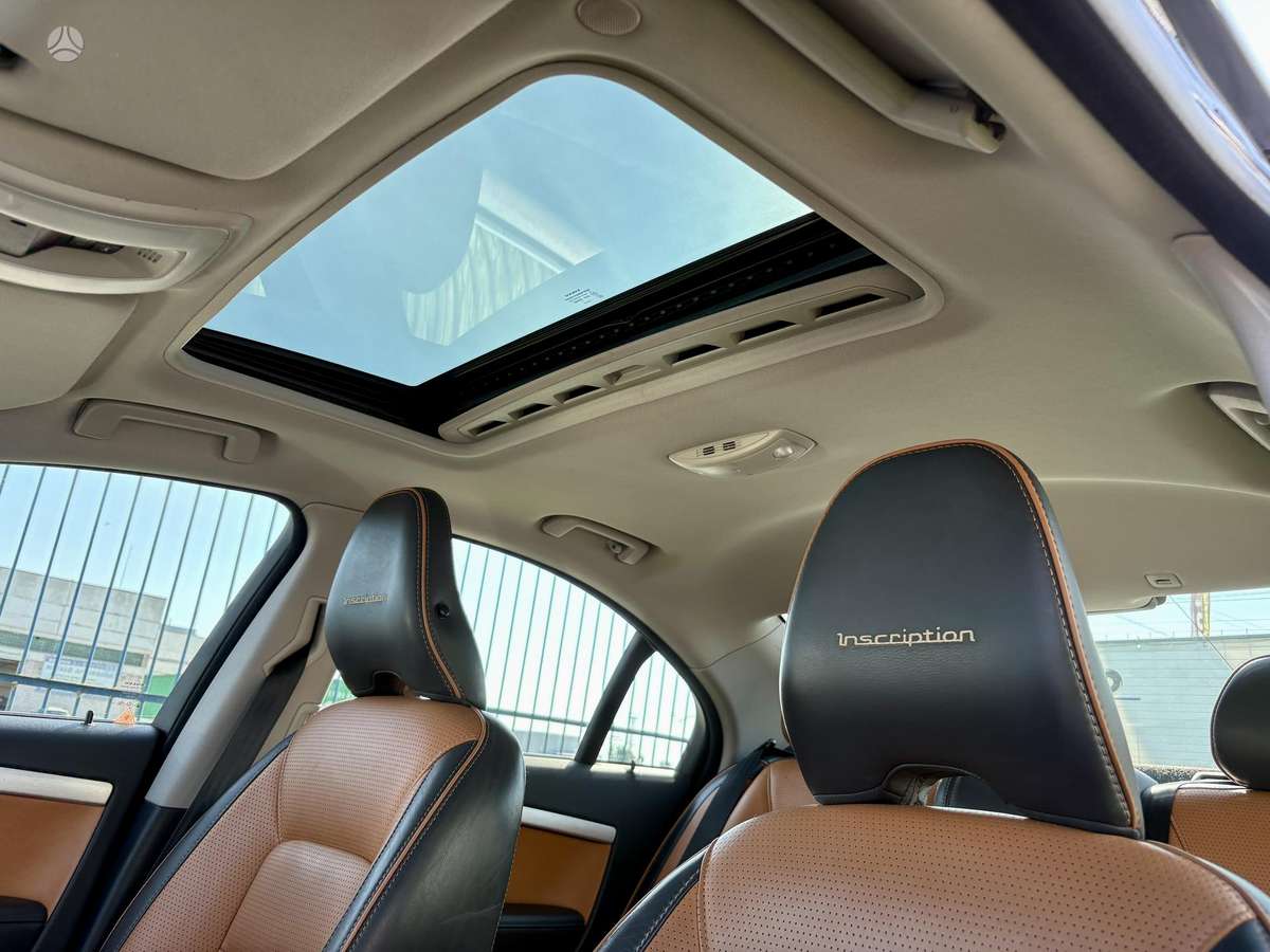 Volvo S80, 2.4 l., Седан