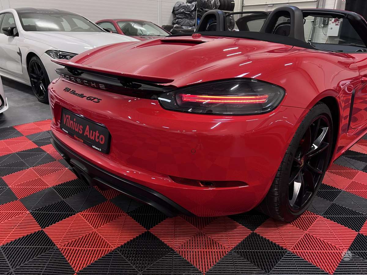 Porsche Boxster - 9