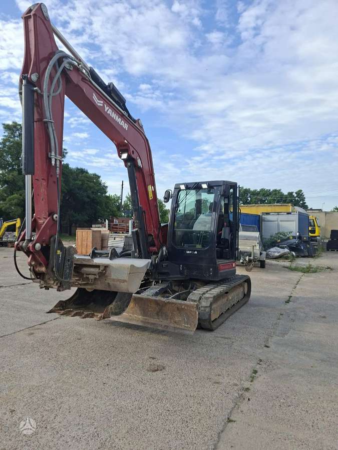 AVANT 755, mini loaders