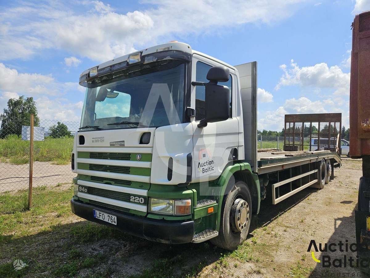 Scania P 94, auto transporters