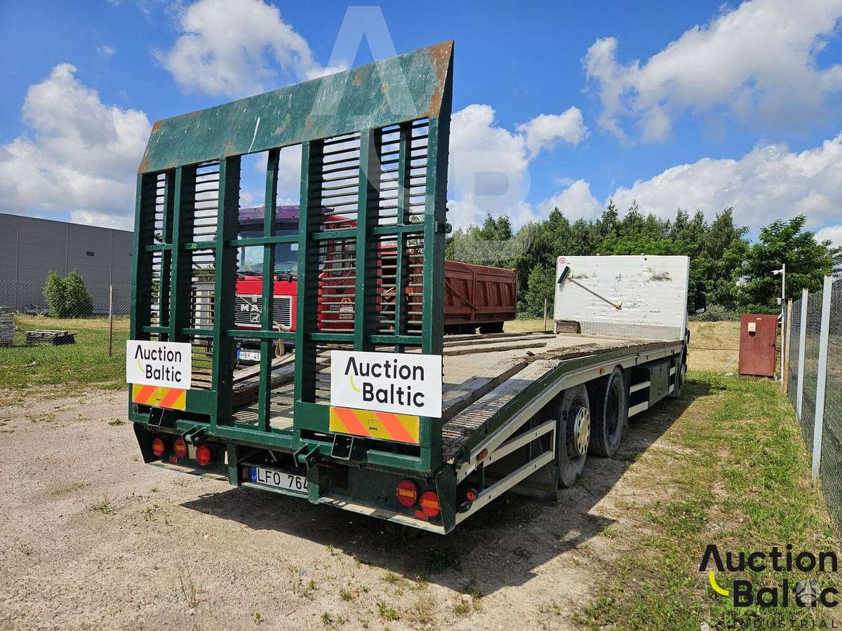 Scania P 94, auto transporters