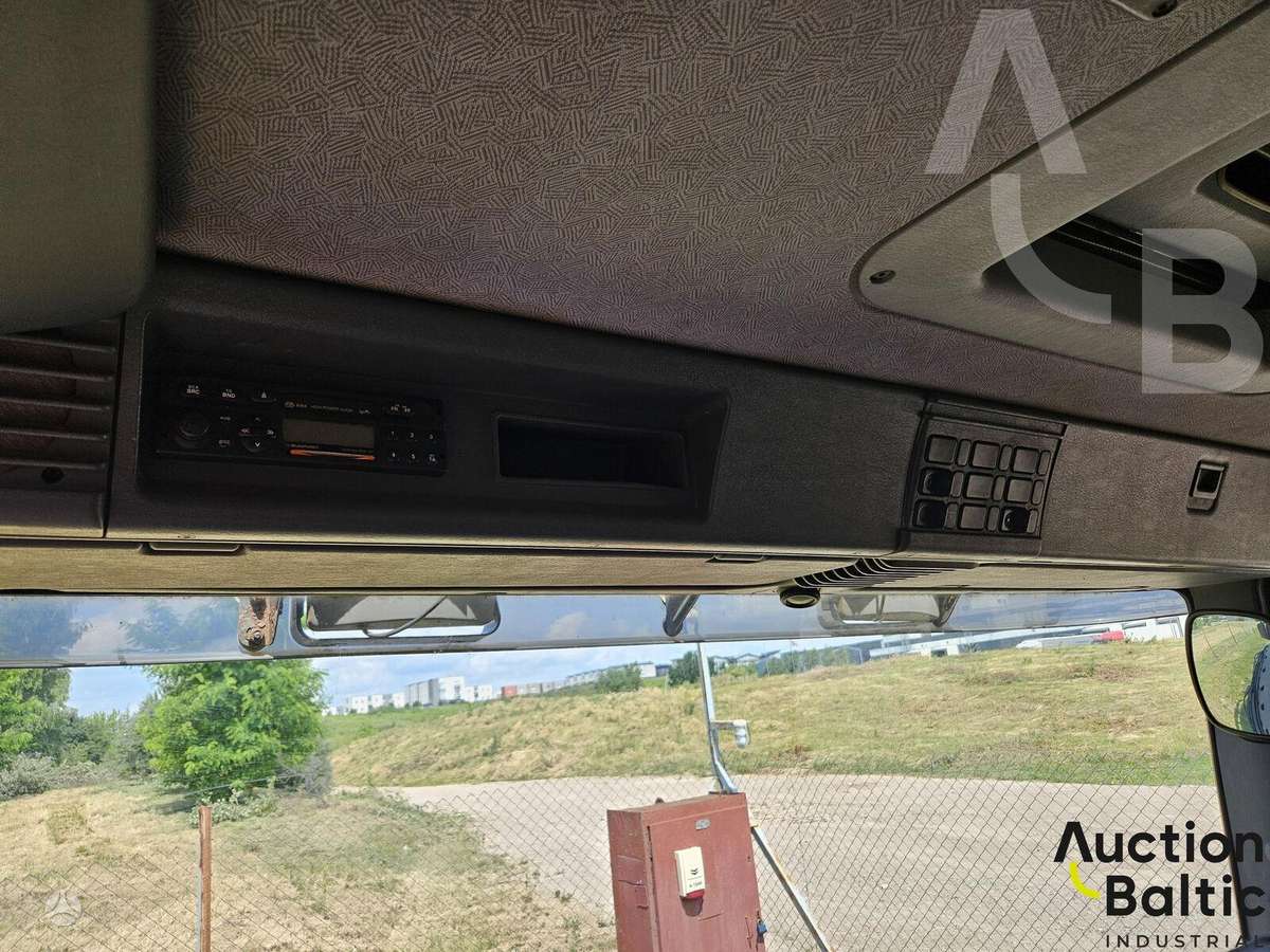 Scania P 94, auto transporters