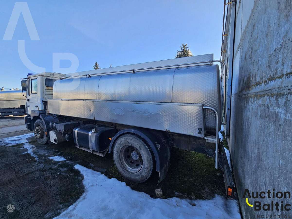 MAN 19.403, молоковозы