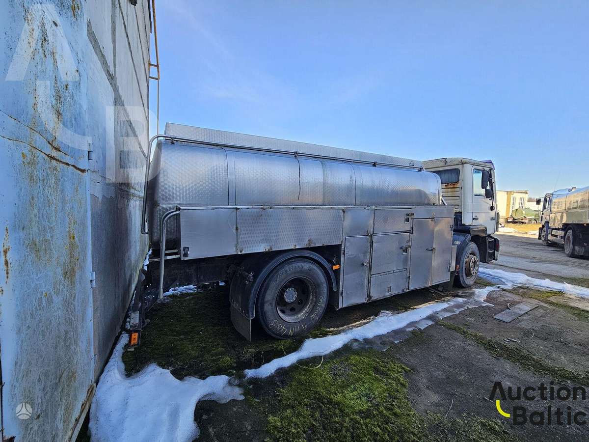 MAN 19.403, milk trucks