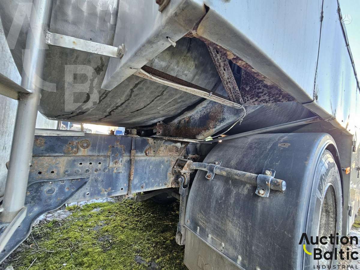 MAN 19.403, milk trucks