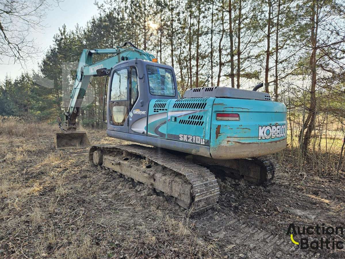 Kobelco SK 210 LC-8, crane