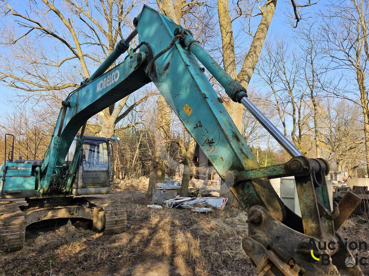Kobelco SK 210 LC-8, crane