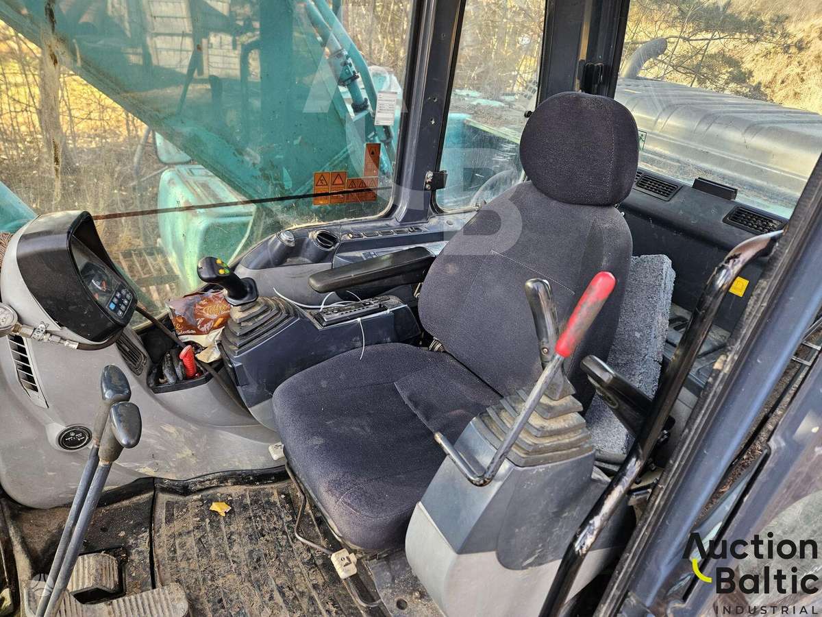 Kobelco SK 210 LC-8, краны