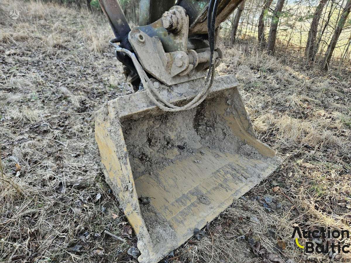Kobelco SK 210 LC-8, crane