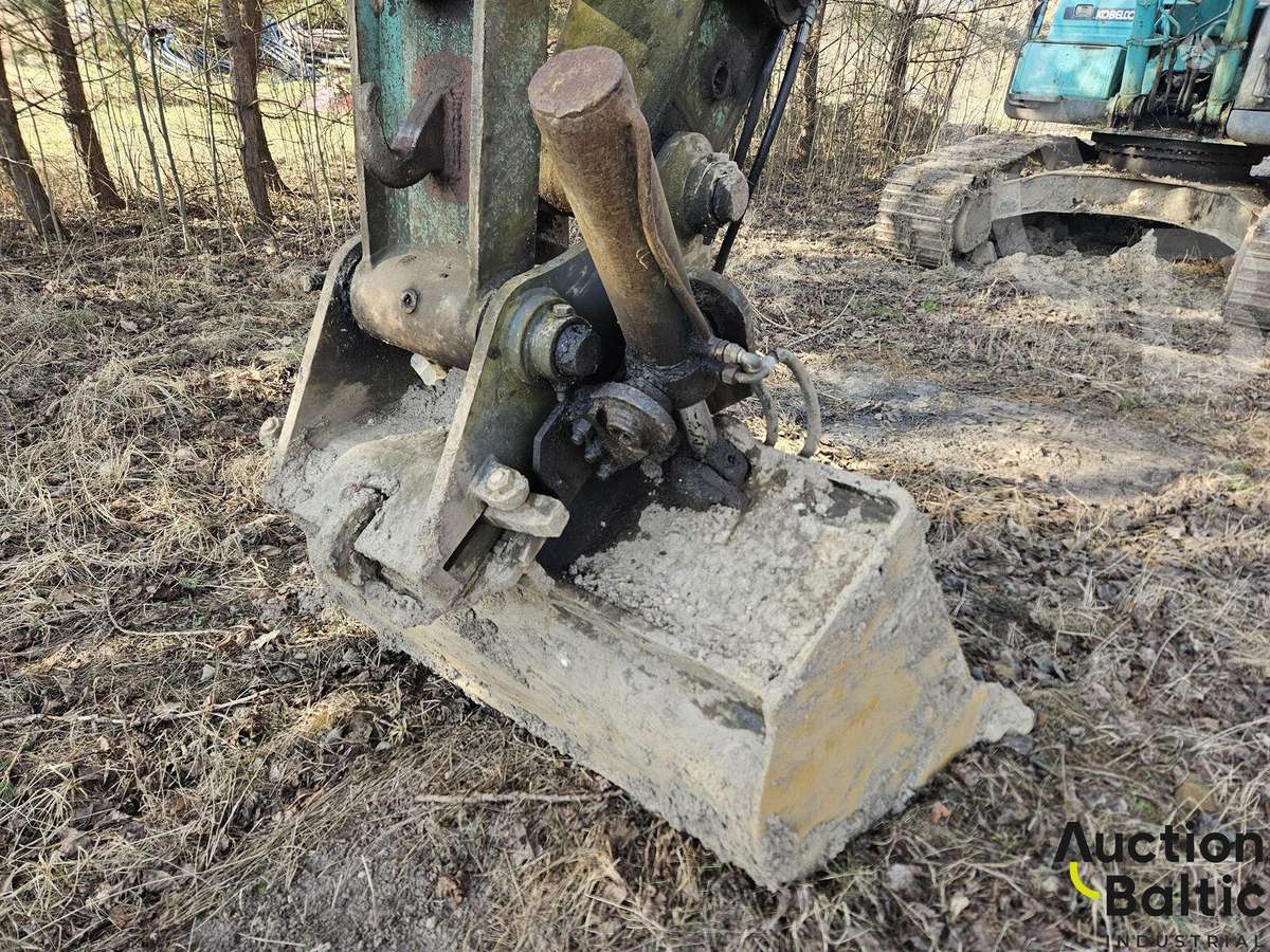 Kobelco SK 210 LC-8, crane