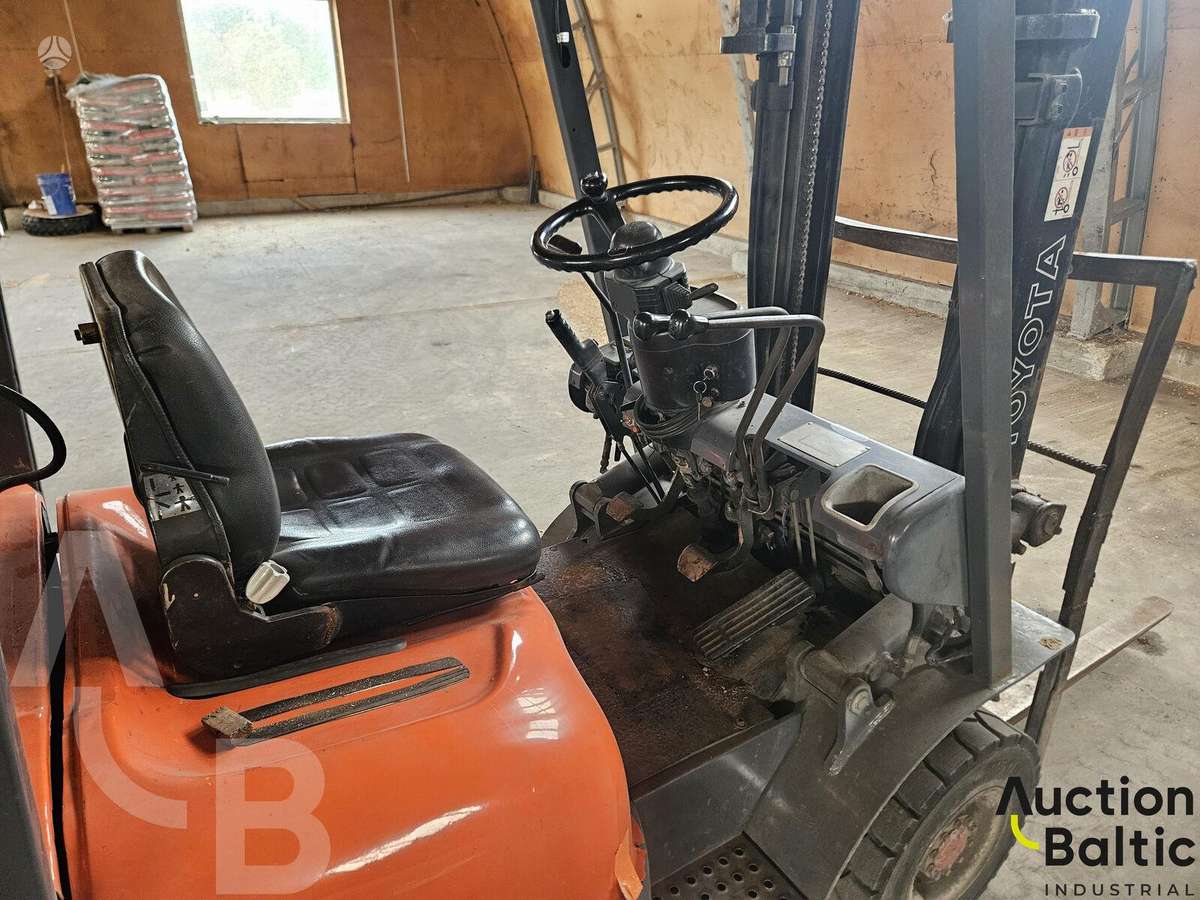 Toyota 02-6FGL15, forklifts
